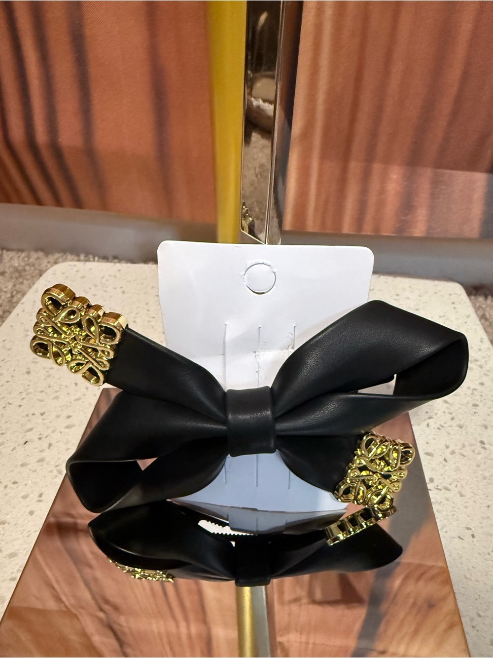 Source Unknown Black Bow Hair Clip with Gold Accents
